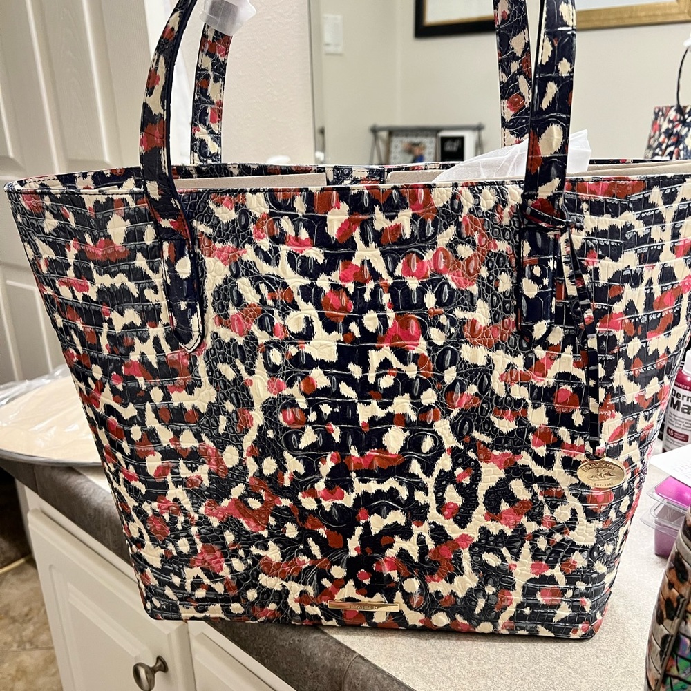 NWT & Sold Out Online! Brahmin Brooke Wildcat Melbourne